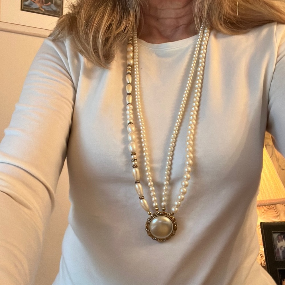 Costume jewelry pearls - Picture 4 of 5